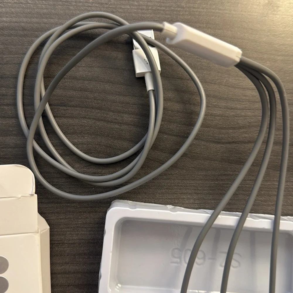 3 in 1 magnetic charging cable